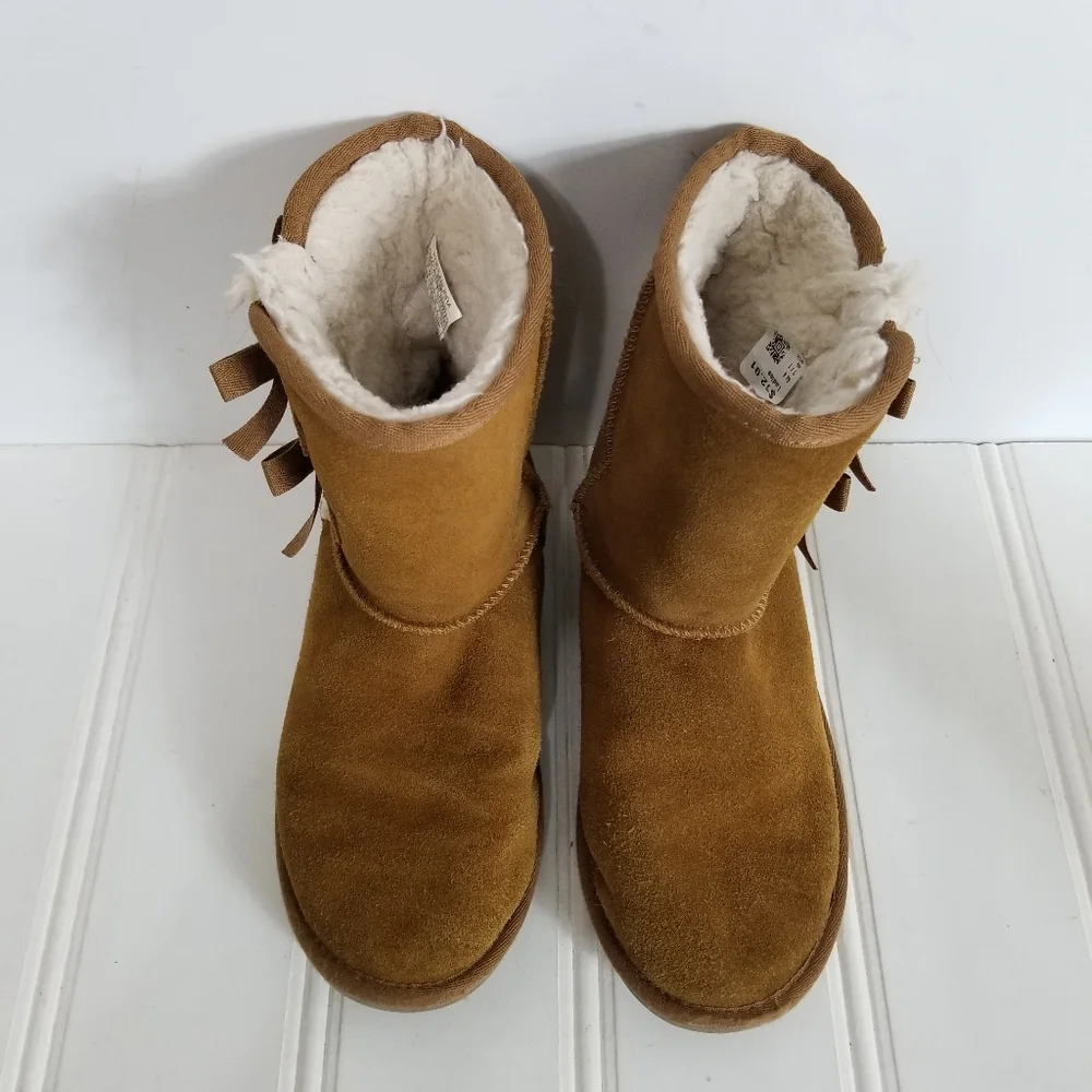 Koolaburra UGG Victoria Short Boots Girls 4 Bow Suede Faux Fur Chestnut Brown